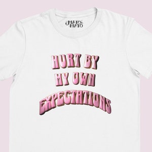 Funny Quote T-shirt, Funny Silly and Relatable Meme, Sarcastic Tees, Stupid Vintage humor, Unique Meme Gifts, Dumb Y2K Shirt