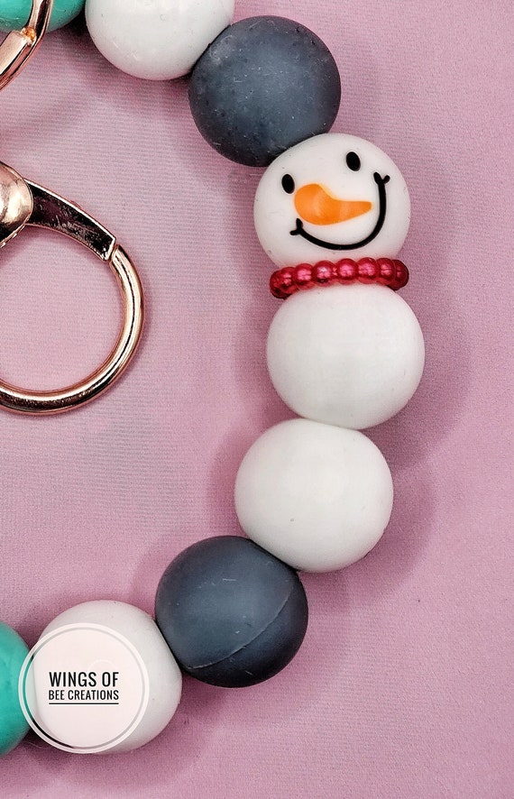 WingsOfBee Mini Snowman Wristlet Keychain, Winter Jewelry, Snowy Wear, Jack Frost Gift, Women's Fashion Accessories, Silicone Beads, Custom Keychain