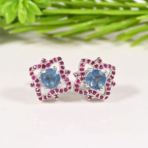 Clous d'oreilles en apatite naturelle et trois pétales de rubis, argent sterling 925