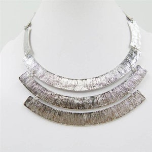 Bib Silver Colour Multi Ridge Layered Adjustable Statement Necklace Women Neckwear 38 cm + 5cm Ext. Contemporary Jewellery 2023 Gift for Her