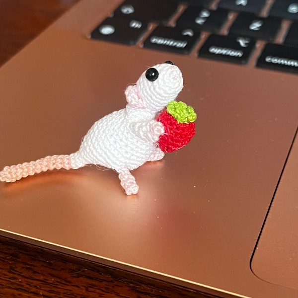 Crochet miniature mouse