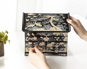 Mother of Pearl Korean Jewelry Box Lacquer Vintage Antique Storage