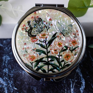 2.3 inch Mother of pearl pill case container travel Vitamin holder Organizer for purse Round pill box  vintage case