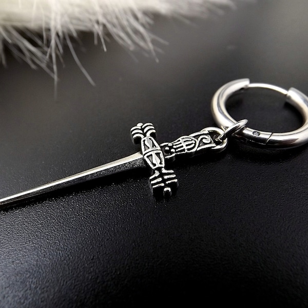 Créole en acier inoxydable avec poignard en métal  homme ou femme- boucle d’oreille mono - boucle d'oreille style viking -