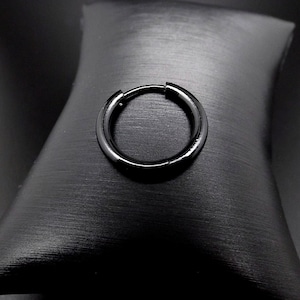 Men's black hoop earrings in stainless steel