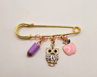 Safety pin for TEACHER / COACH