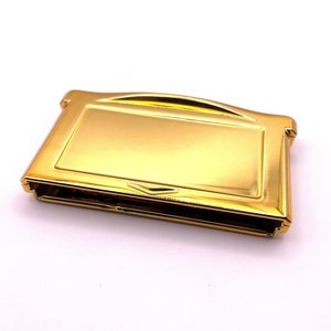 ゴールドカラーのゲームボーイアドバンス GBA モジュールケース カートリッジシェル - クラシックゲームに新たな輝きを与えます