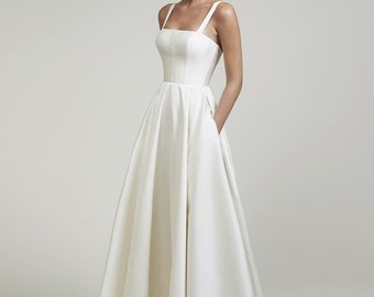 Robe de mariée simple avec poches