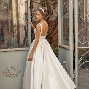 Simple Wedding Dress With Pockets image 3