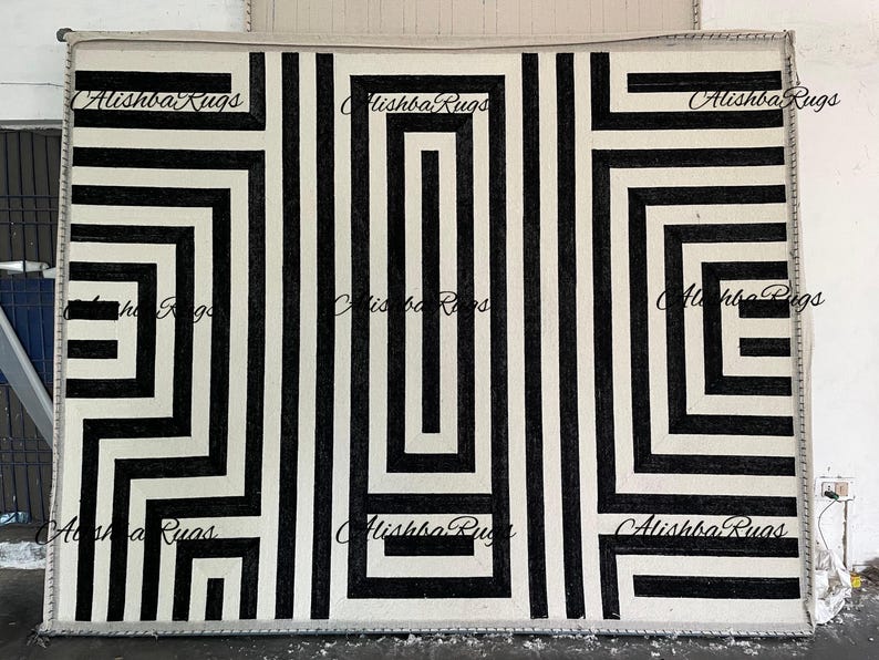 Modern Black & White Geometric Wool Rug | Handwoven Maze Pattern Carpet ...