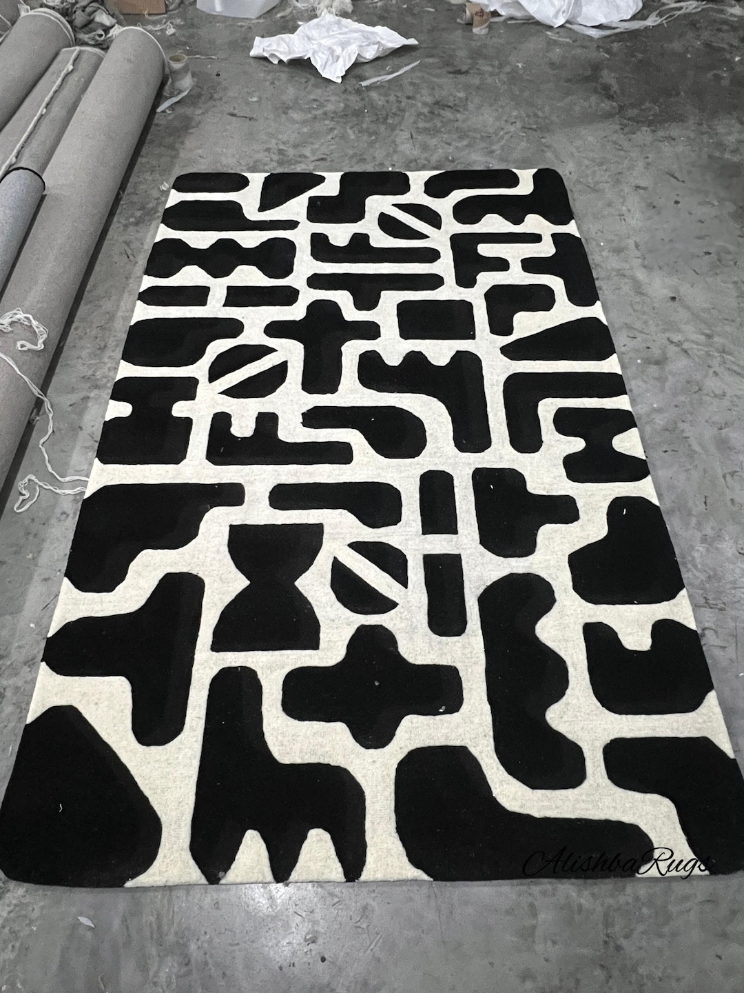 Modern Black and White Abstract Hand Tufted Rug | Contemporary Wool ...