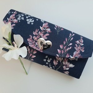 Geldbörse Damen großes Portemonnaie Geldbeutel Brieftasche Geldgeschenk Geburtstagsgeschenk Frau ANFERTIGUNG Blütenzweige rosa weiß blau
