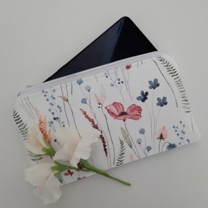 Handytasche Smartphone Tasche mit Münzfach Geldbeutel Federmappe Handyhülle Geschenk Frau Wiesenblumen naturweiß SOFORTVERSAND