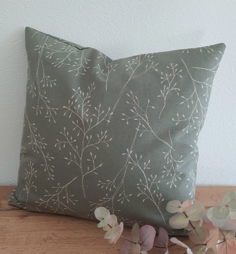 Kissenbezug viele Größen Kissenhülle Dekokissen Zierkissen Sofakissen Wohndeko Balkondeko Baumwollcanvas dezente Zweige olive beige Zweige olivgrün