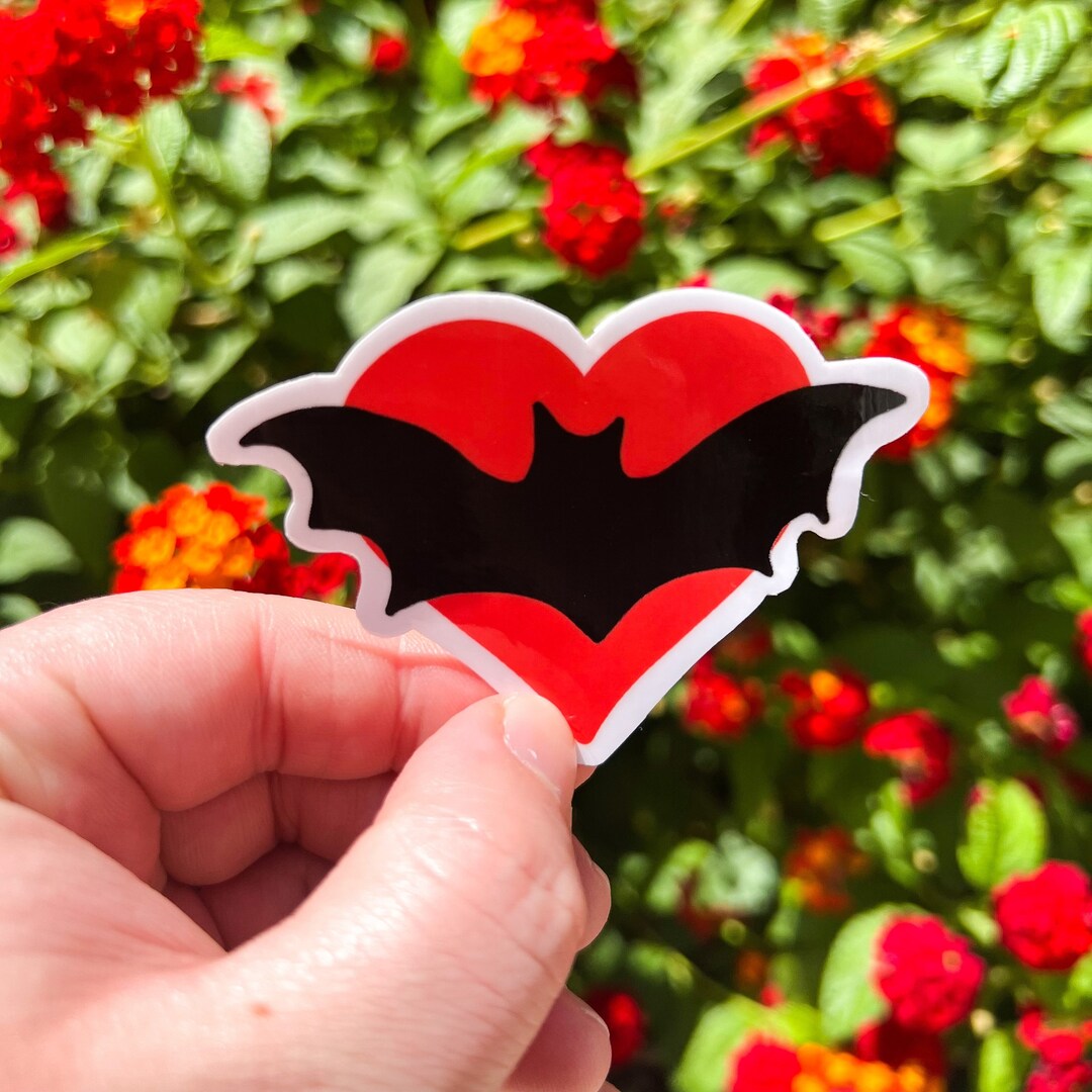Bat Heart Sticker, Spooky Bat Sticker With Heart, Cute Bat Sticker