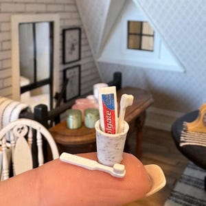 Toothpaste & Toothbrushes Set