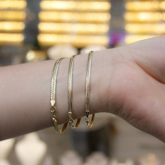 Gold Round Snake Chain Bracelet