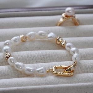 Irregular Freshwater Pearl Bracelet-gold plated- Gift for her，birthday gift