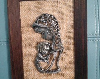Colgante de pared vintage de peltre con diseño de la Virgen María y el Niño (88 %) TAMAÑO 5 x 7
