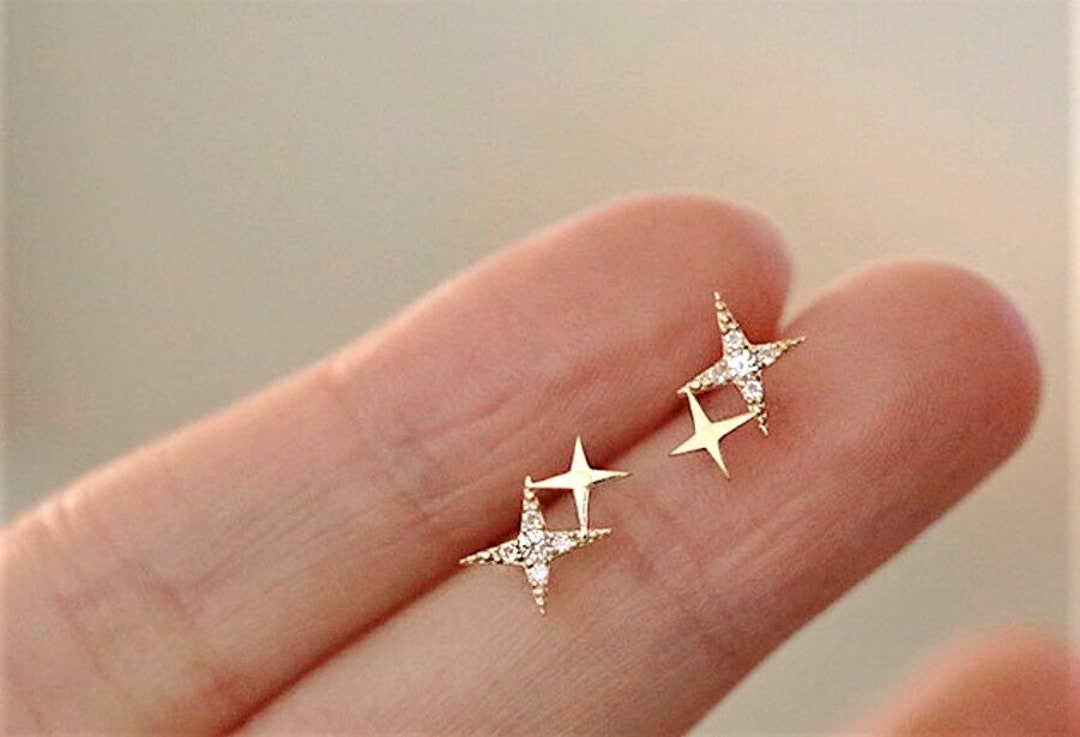 [LLOYD] 韓国アクセ☆10K Gold☆Minimal Stone Daily Earrings LLOYD] 韓国アクセ☆10K Gold☆Minimal Stone Daily Earrings