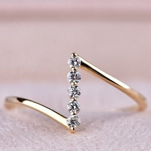 Elegant Studded Thin Band Dainty 10K Solid Gold Inset Tiny Round Cut Moissanite Plain Ring Handmade Stacking Minimal Gemstone Women Ring