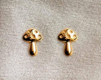 Unieke paddenstoeloorbellen Tiny Fungi 10K massief gouden push-oorbel bedel oorstekers sierlijke minimalistische kleine kraakbeen post-stud Boho-oorbel