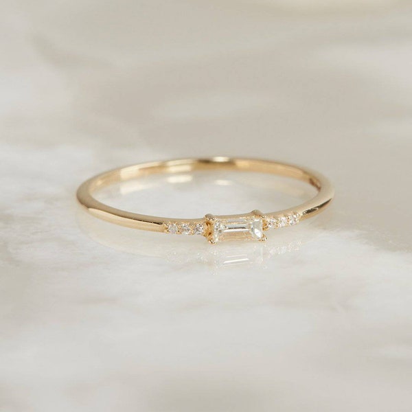 Baguette Elegant Thin Band Dainty 10K Solid Gold Ring Inset Moissanite Plain Ring Handmade Stacking Statement Ring Gemstone Women Ring