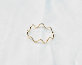 10K Solid Gold Wavy wave Ring Stacking Dainty Minimalist Zig Zag Delicate Thin Simple wire Ring Handmade Small Wave Geometric Layering Ring