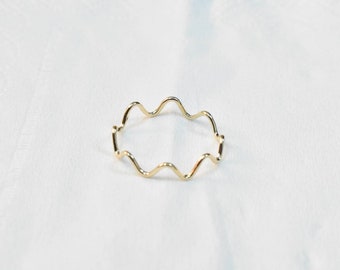 10K Solid Gold Wave Ring: Dainty Minimalist Stacking Ring