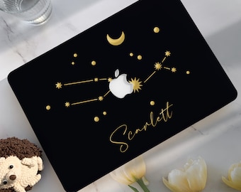 Funda rígida personalizada para MacBook con diseño de constelaciones