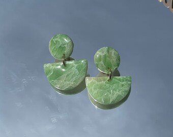 Doppelter Mond Faux Jade Ohrringe