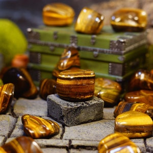 Tiger&#39;s Eye Tumbled Stone, Tiger&#39;s Eye Gemstone, Pocket Gemstone, Chakra Healing