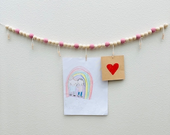 Wood Ball Garland // Felt Ball Garland // holds photos, kids’ crafts, cards