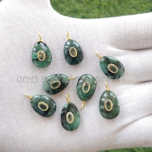 1 Piece~~Natural Emerald Oval Shape Sterling Silver Pendant~~Emerald Inlay Gemstone Pendant~~Emerald Pendant~~Jewelry Making Supplies
