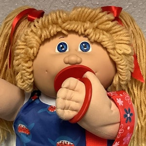 First Edition Vintage Cabbage Patch Kid Girl With Pacifier Butterscotch Hair Blue Eyes HM4 1983 Collectibles Gifts For Girls Mom Daughter