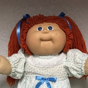 Vintage Cabbage Patch Kid Rote Haare Blaue Augen Kopfform #8 OK Factory 1985 Sammlerpuppe Geschenke für Mädchen jeden Alters für alle Gelegenheiten