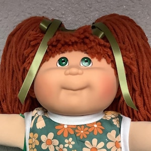 SELTENE Cabbage Patch Kind Mädchen spielen entlang PA-41 Rote Haare Grüne Augen Sammlerstücke Geschenke für Tochter Mutter Schwester Freund Mädchen Her