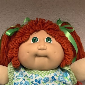 Vintage Cabbage Patch Kid Girl Rote Haare Grüne Augen Kopf Mould # 2 1985 OK Factory Sammler Puppe Sammlerstücke Geschenke für Mädchen Freunde Mama Her
