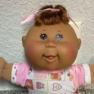 Vintage Cabbage Patch Kid Play Along-PA-11N African American Baby Girl 2004 Brown Tuft Of Hair Brown Eyes Gifts For Little Girls Daughter