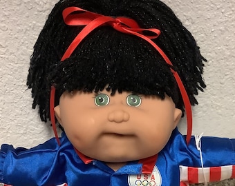 Vintage Cabbage Patch Kid Girl OlympiKid Black Hair Green Eyes Head Mold #18 Mattel 1996 Collectibles Collectors Edition Geschenke für Mütter Mädchen