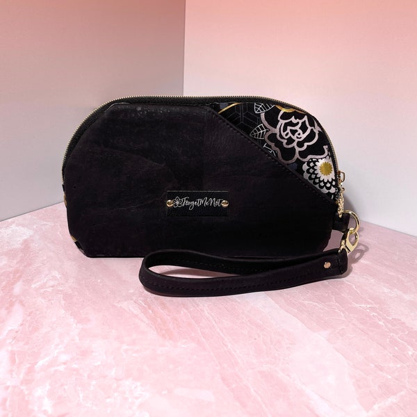 Curvy Clutch Wallet Black Floral