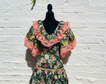 Waist 28” Green Floral Pink Lace Spanish Flamenco Dress Gypsy Frida Costume