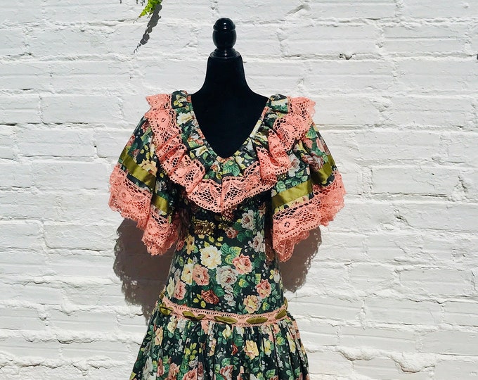 Waist 28” Green Floral Pink Lace Spanish Flamenco Dress Gypsy Frida Costume