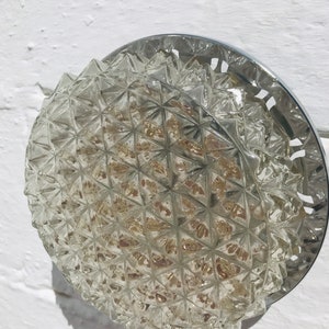 Lampada da soffitto antica in vetro appuntito di metà secolo - Cornice cromata