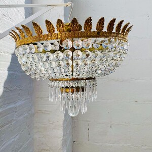 Lámpara de techo estilo Imperio con cesta de cristal francesa antigua, corona de bronce dorado, montaje empotrado, iluminación rara (14x19)