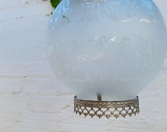 Antique Silver Tone Clip On Rim for 4-inch Glass Shade