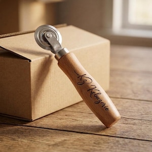 Personalized Box Resizer Tool, Engraved Scoring Tool, Wooden Handle Paper Creasing Tool for Shipping Boxes, Crafts, Customized Gift