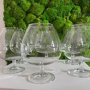 Box of 6 crystal wine or cognac tasting glasses. Crystal Brandy Glasses. Glasses from the Cristal de Paris brand.