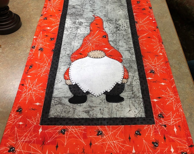 Halloween Gnome - Hand Appliqué Quilted Table Runner - Etsy