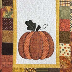 Fall Pumpkin - Hand Applique Quilted Table Runner - Etsy